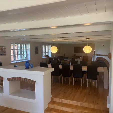 Villa Familieferie Naer Legoland Med Indoor Pool Og Taet Pa