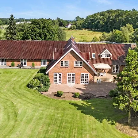 Familieferie Naer Legoland Med Indoor Pool Og Taet Pa *