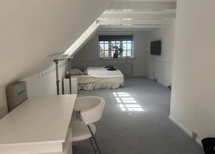 Villa Familieferie Naer Legoland Med Indoor Pool Og Taet Pa Egtved